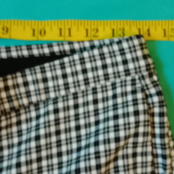 MAISON D'AMELIE BLACK AND WHITE CHECK STRETCH PANTS, SIZE 6 - Picture 5 of 10